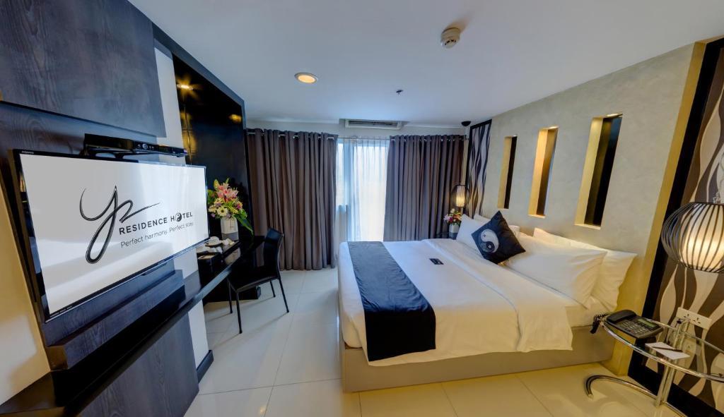 Y2 Residence Hotel Managed By Hii Makati City Exterior photo